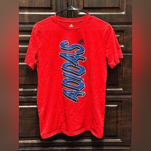 Adidas Red Graphic T-Shirt juniors XL / MENS SMALL